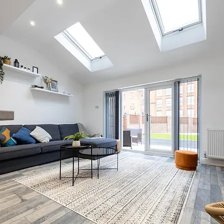 The Stanbury Residence By Coqoon Manchester Exterior photo